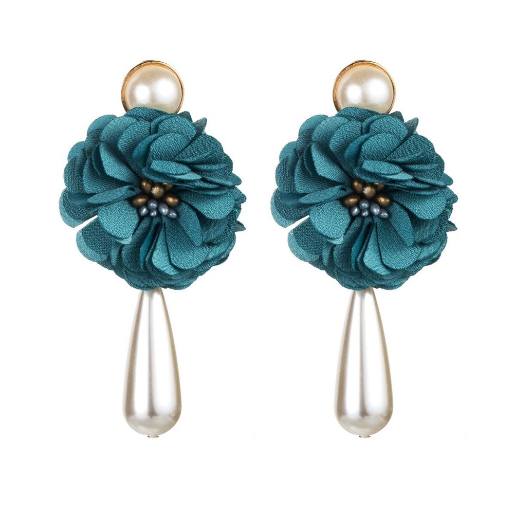 New Anthro Garden Pearl Drop Earrings